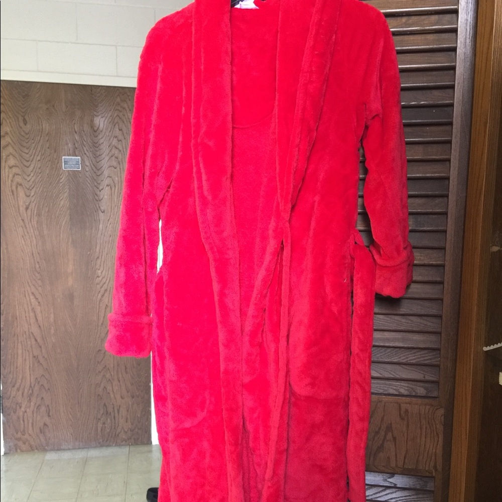 Red feather robe
